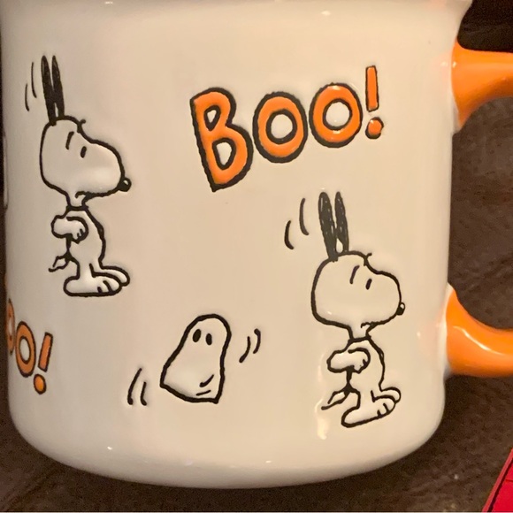 Peanuts Boo! Snoopy with Ghosts 21oz Halloween Mug - Picture 2 of 9